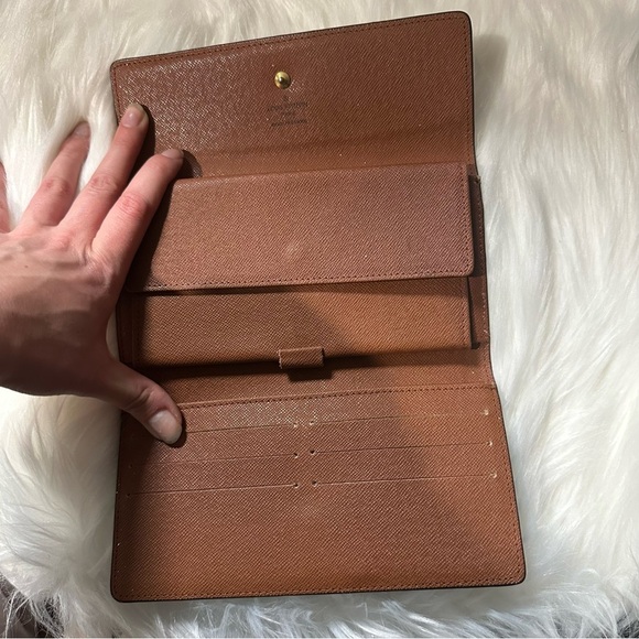 Louis Vuitton Brown Monogram Wallet - Picture 4 of 8